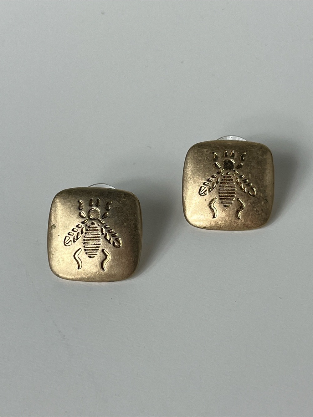 ModCloth Gold-Tone Bee Square Stud Earrings